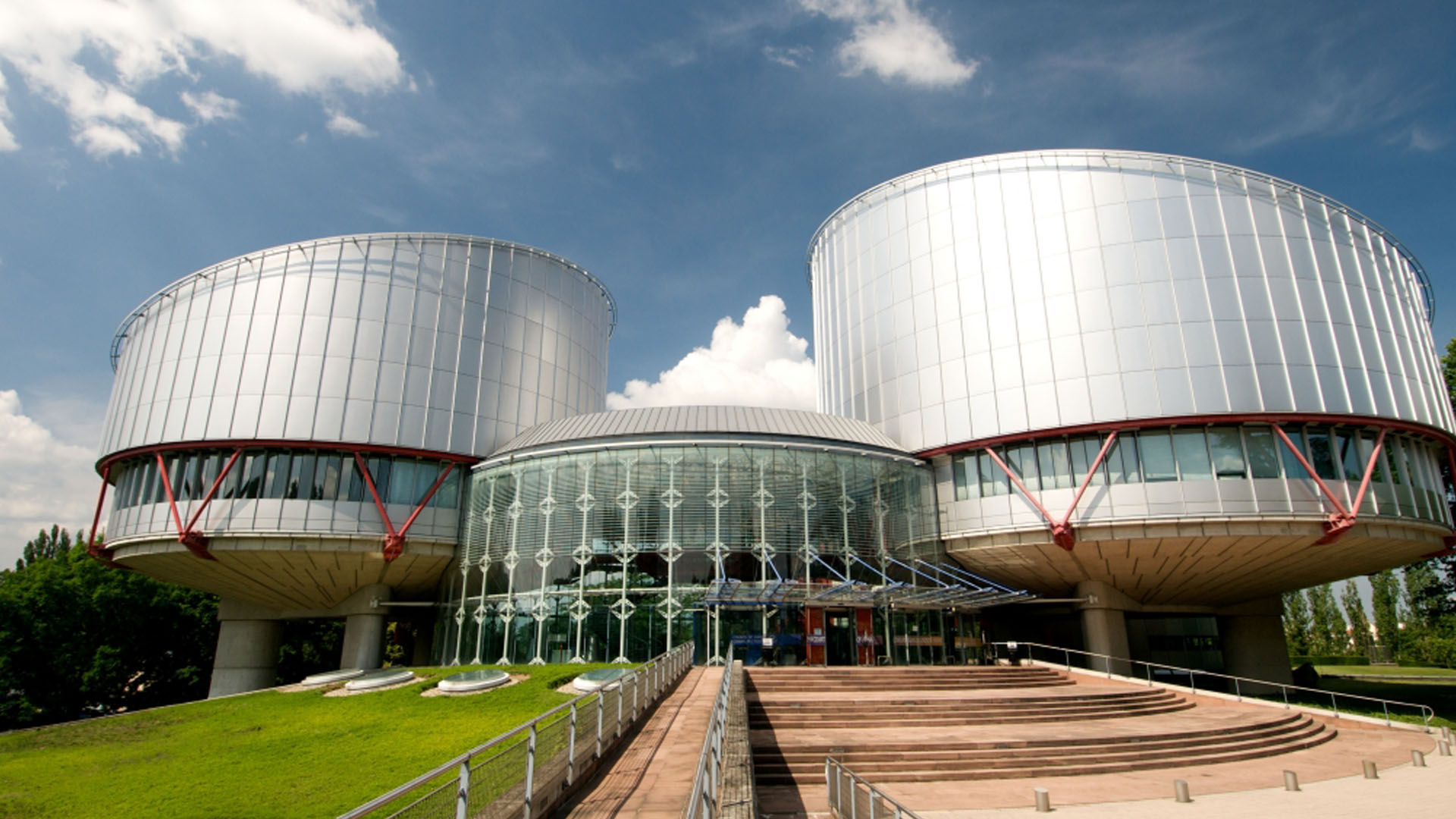 , Statul rom&acirc;n, simplu spectator &icirc;n cazul despăgubirilor de zeci de milioane de euro după condamnările la CEDO. Autoritățile, ZERO eforturi pentru a recupera prejudiciile, FACIAS