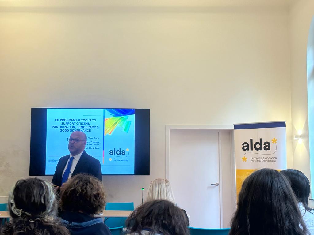 , FACIAS reprezintă cetățenii rom&acirc;ni &icirc;n UE &icirc;n cadrul Festivalului Democrației din Europa, FACIAS